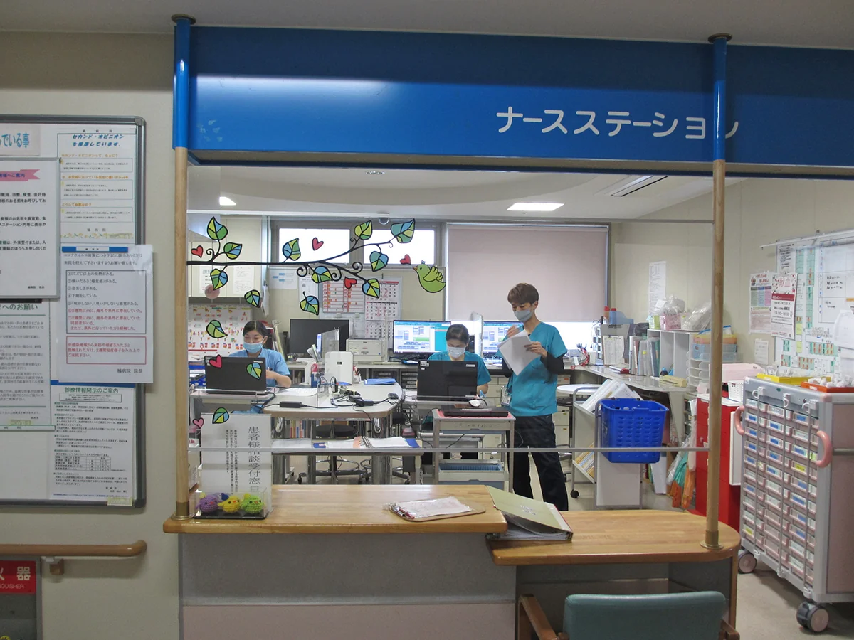 詰所前アクリルボード