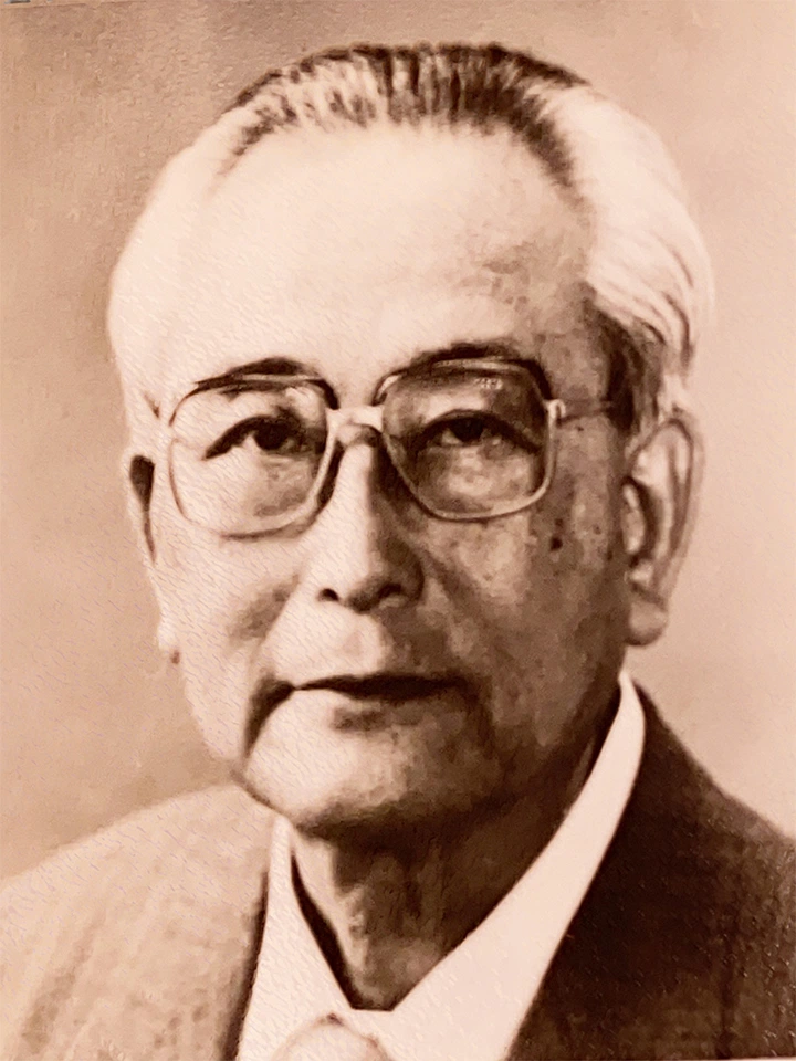 初代院長矢野良雄